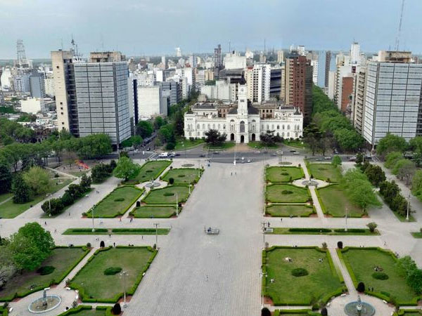 Plaza Moreno